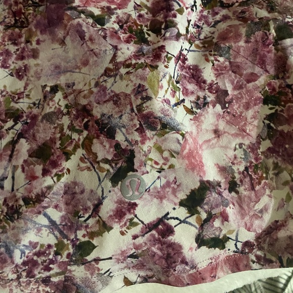 Lululemon Play Off The Pleats Skirt Color Blossom Spritz Multi Pink Chalk - Picture 8 of 16